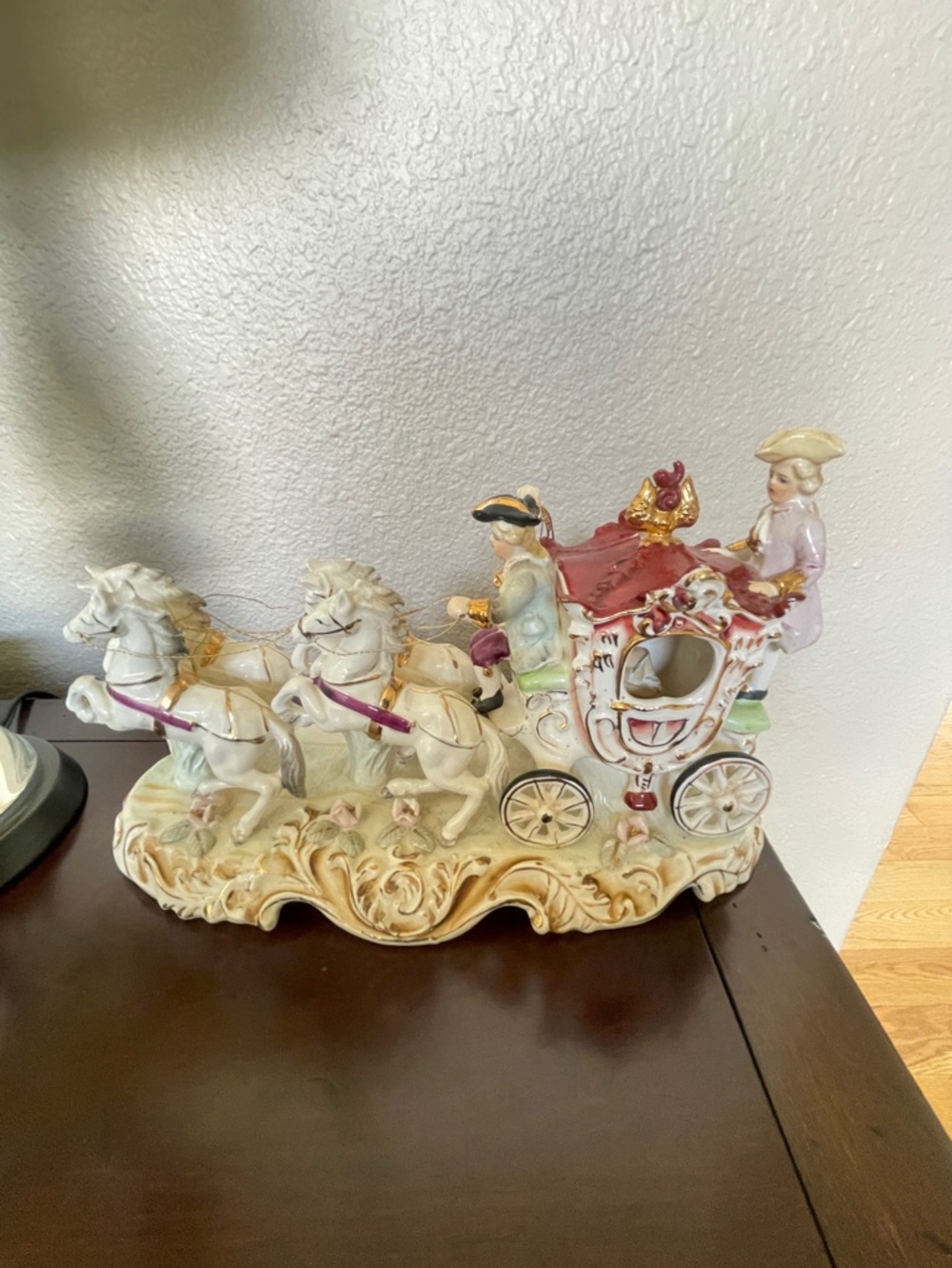 Horse and carriage antique